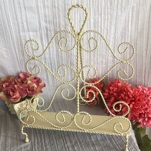 HOME DECOR cream Victorian look fancy metal fold up easel display stand 14"
